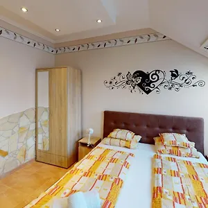  Apartman Cristian